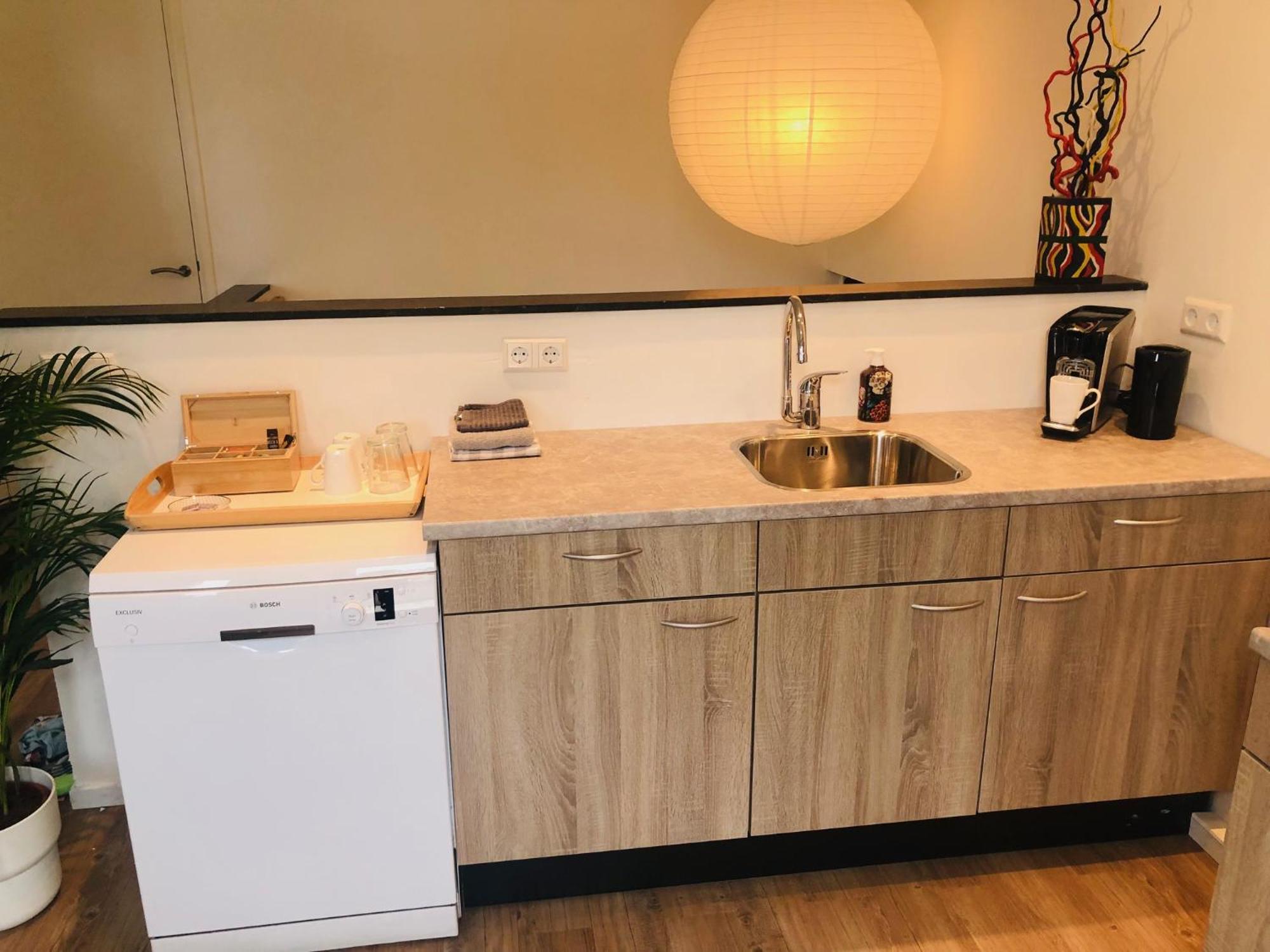 City Zen Apartment Enschede !Free Private Parking Eksteriør billede